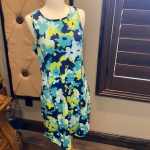 Beautiful floral sleeveless Title Nine dress